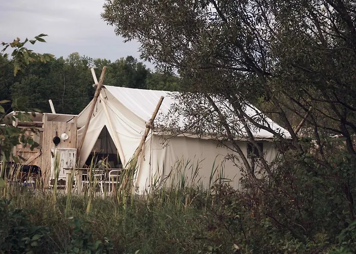 Fronterra Farm- Luxury Camp Experiences