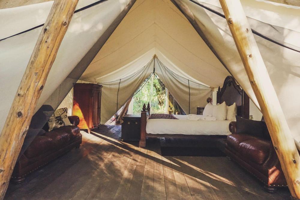 Fronterra Farm- Luxury Camp Experiences Hillier
